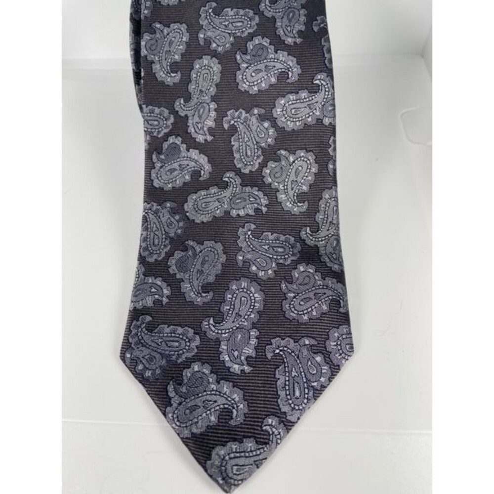 Men's Necktie 100% Silk Gianni Brand in Grey & Silver Paisley. Stunning Handmade